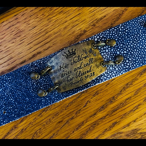 NWT! Lenny & Eva Lg. Sentiments, Lg Leather Cuff - Picture 4 of 6